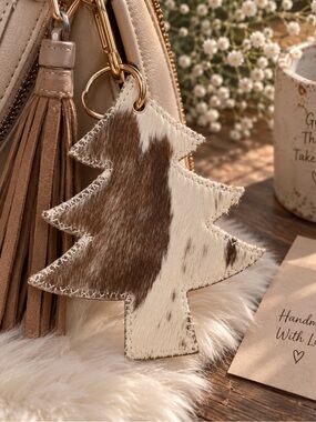 Neutral Hair on Cowhide Christmas Tree Keychain Ornament - Unbranded